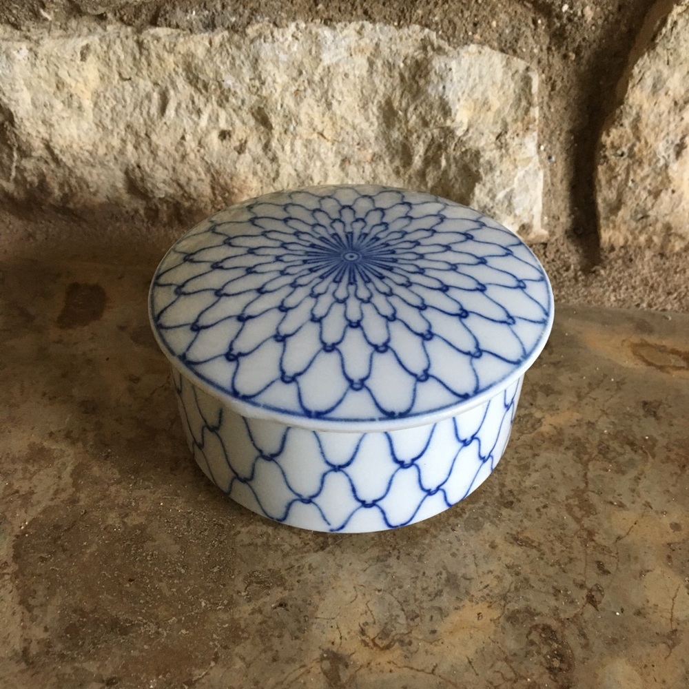 Jewelry Dish - Picture 1 of 2